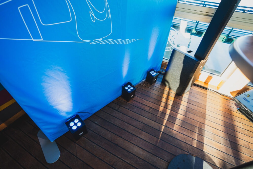 Son, éclairage, vidéo à Bordeaux avec Éventech - Prestataire technique événementiel