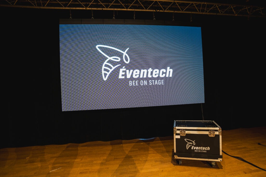 écran LED 7m2 pitch 2,9 mm Eventech Bordeaux location installation