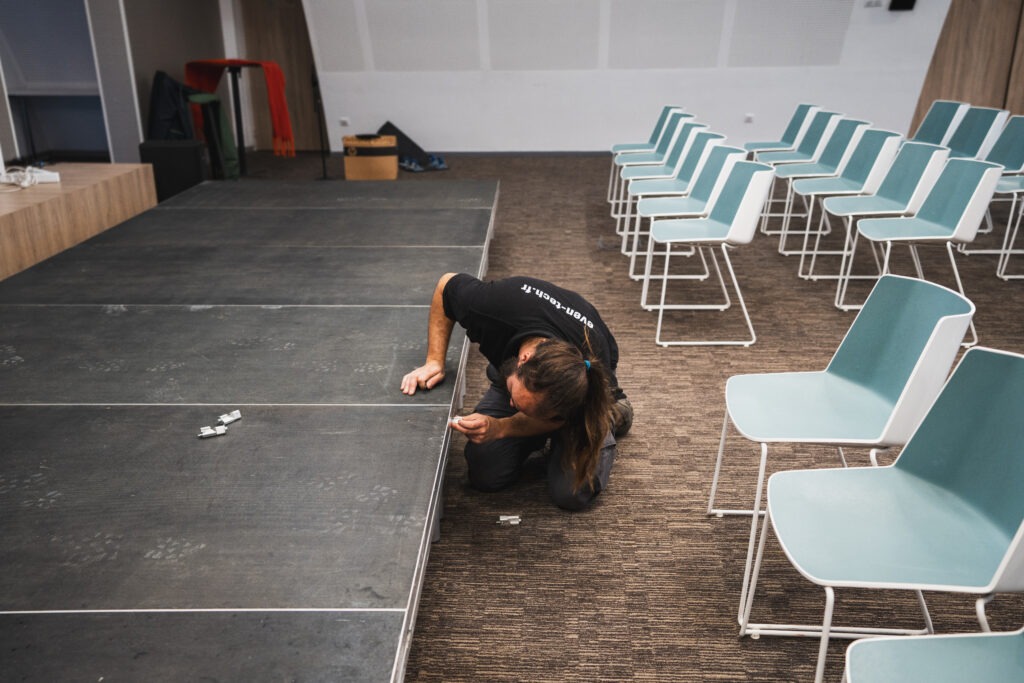 Sonorisation et installation technique pour une conférence Optic 2000 à Bordeaux