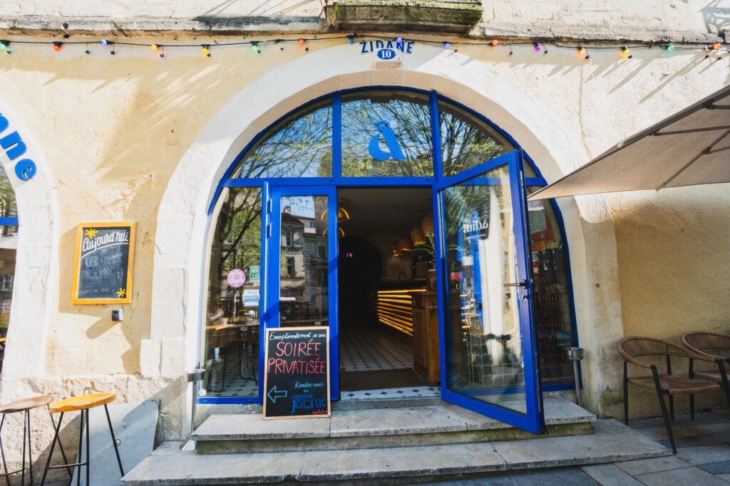 mise en lumière bar ADIU Bordeaux soirée entreprise ambiance