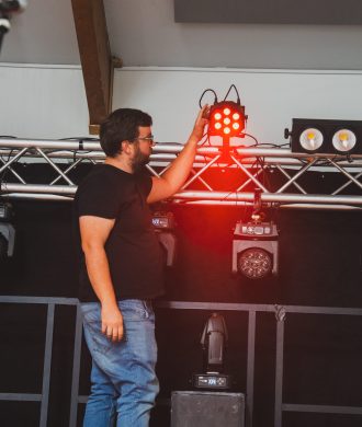 Dionys Country - Prestataire technique evenementiel Bordeaux - Son & Lumière